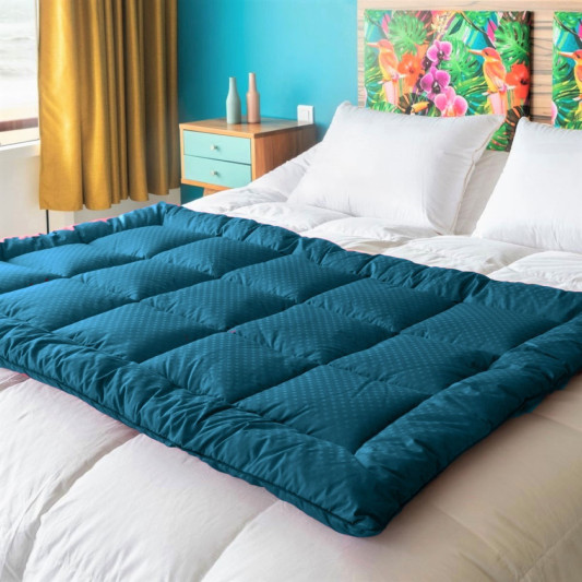 édredon piqué carrés duvet bleu